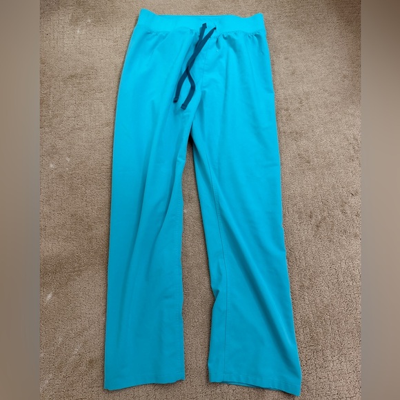 Figs Oasis Scrub Set - Picture 7 of 8